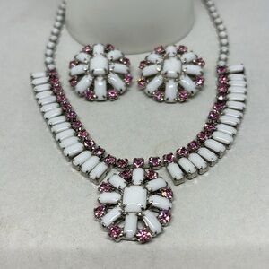Beautiful ‘chiclet’ milk glass and pink rhinestone set